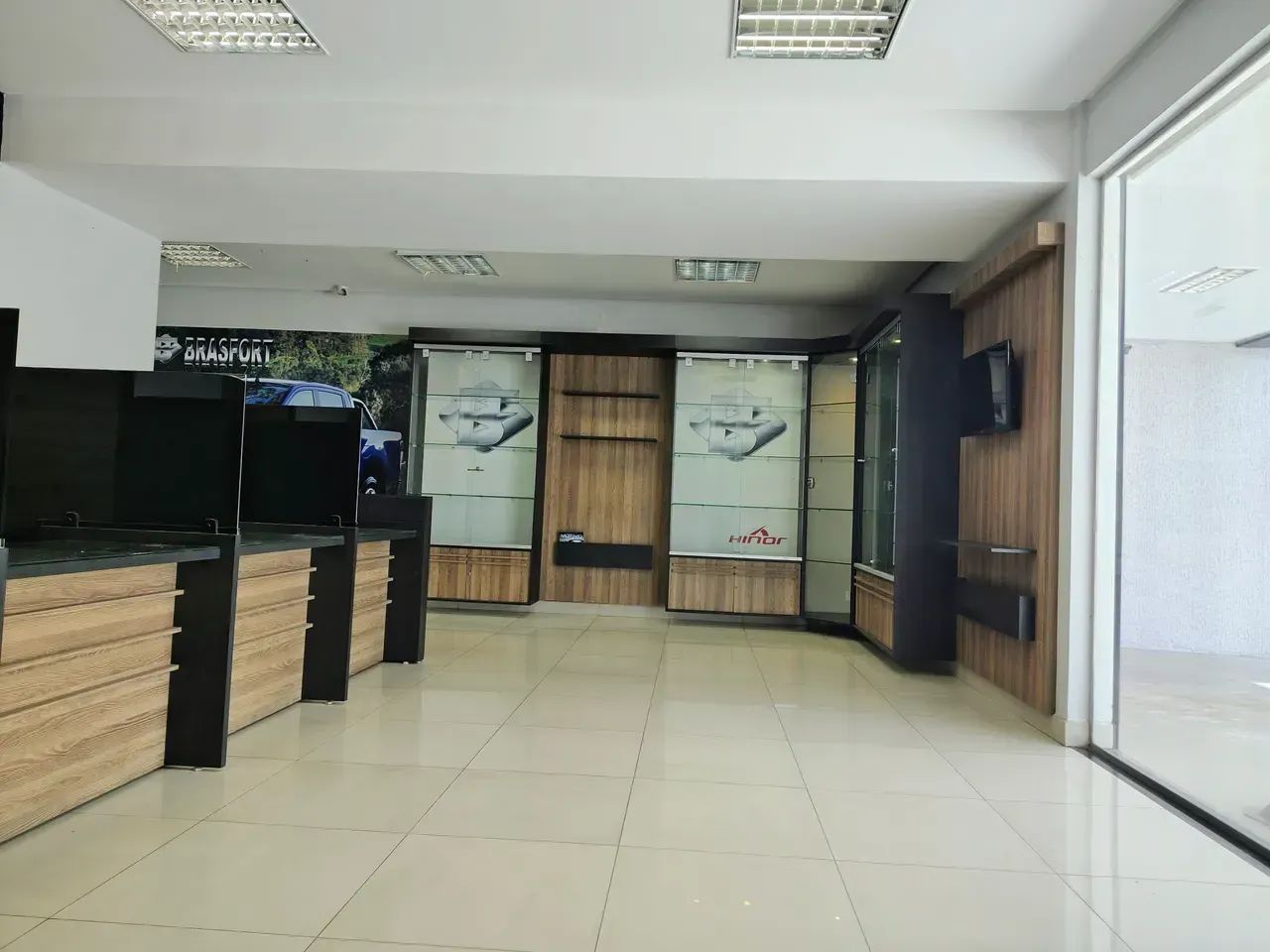 Ponto comercial, sala para alugar setor dos Funcionários - Foto 2