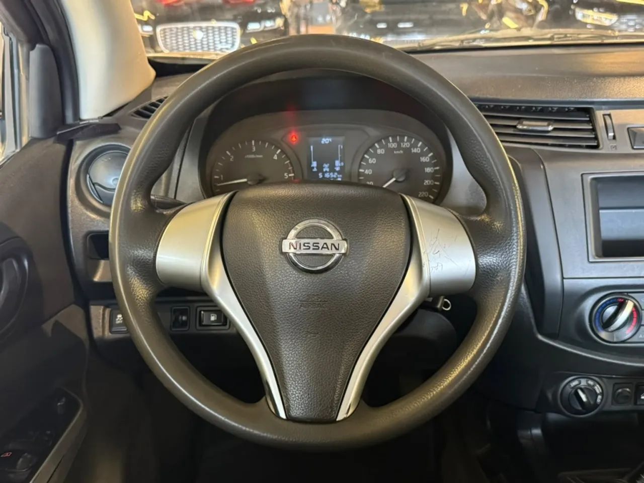 Nissan Frontier XE CD 4x4 2.3 Bi-TB Diesel Aut., foto 14 de 20