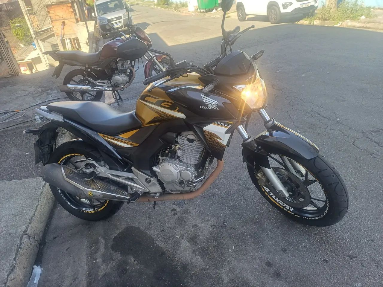 Cb twister 2020 abs - Foto 4