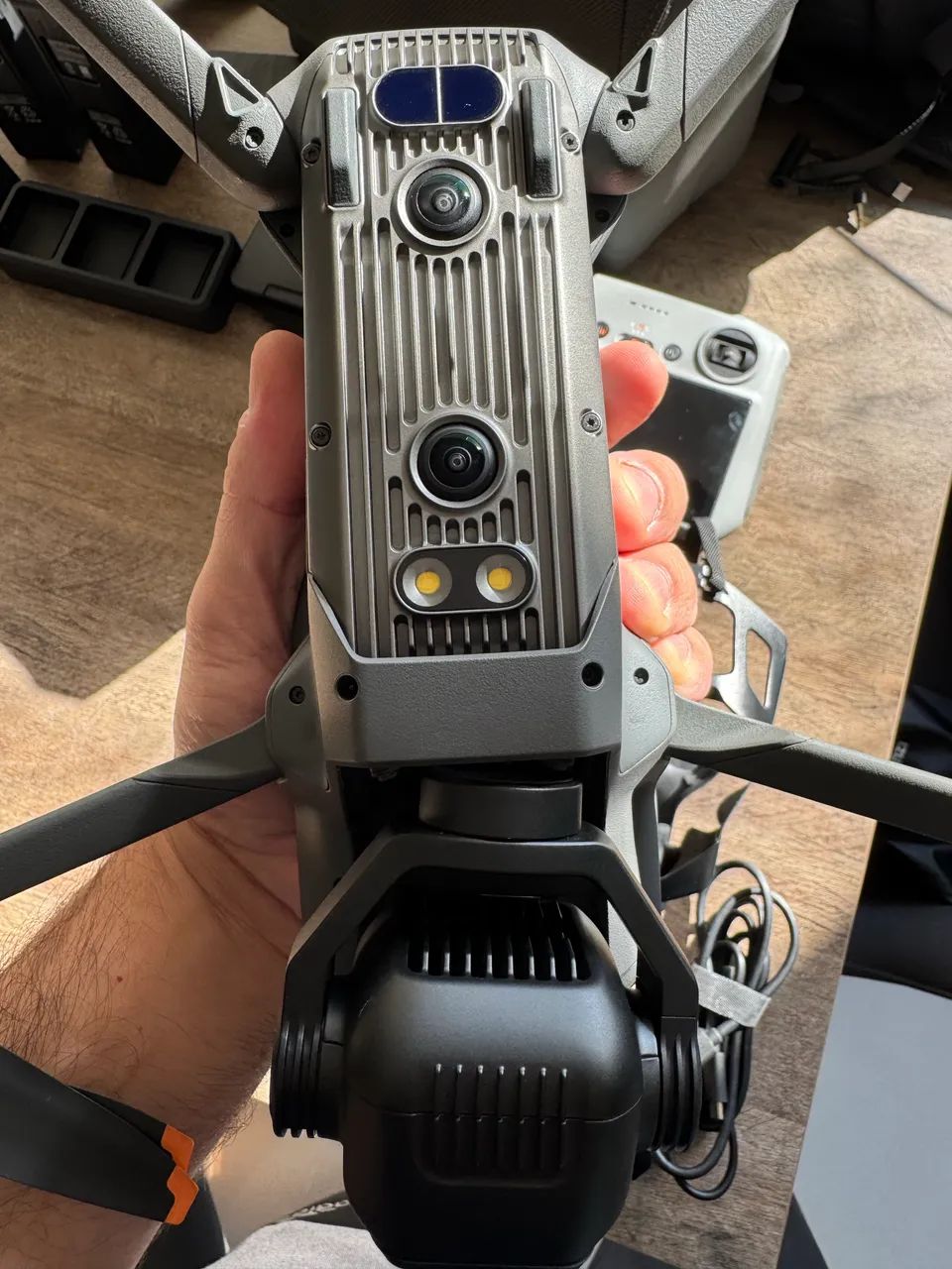 DJI MAVIC 3 PRO - ENTREGA EM MÃOS APENAS - Foto 4