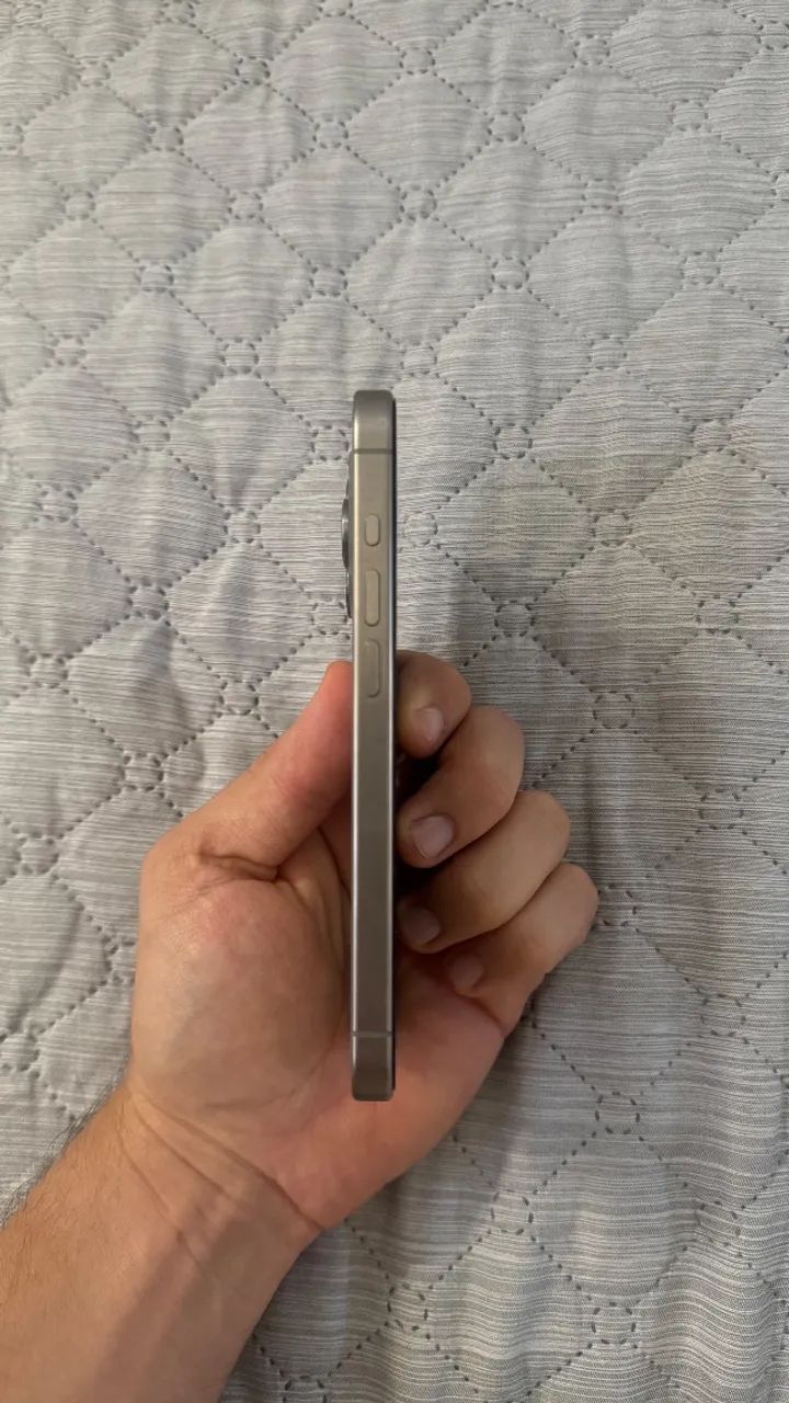 iPhone 15 pro 256 GB - Foto 5