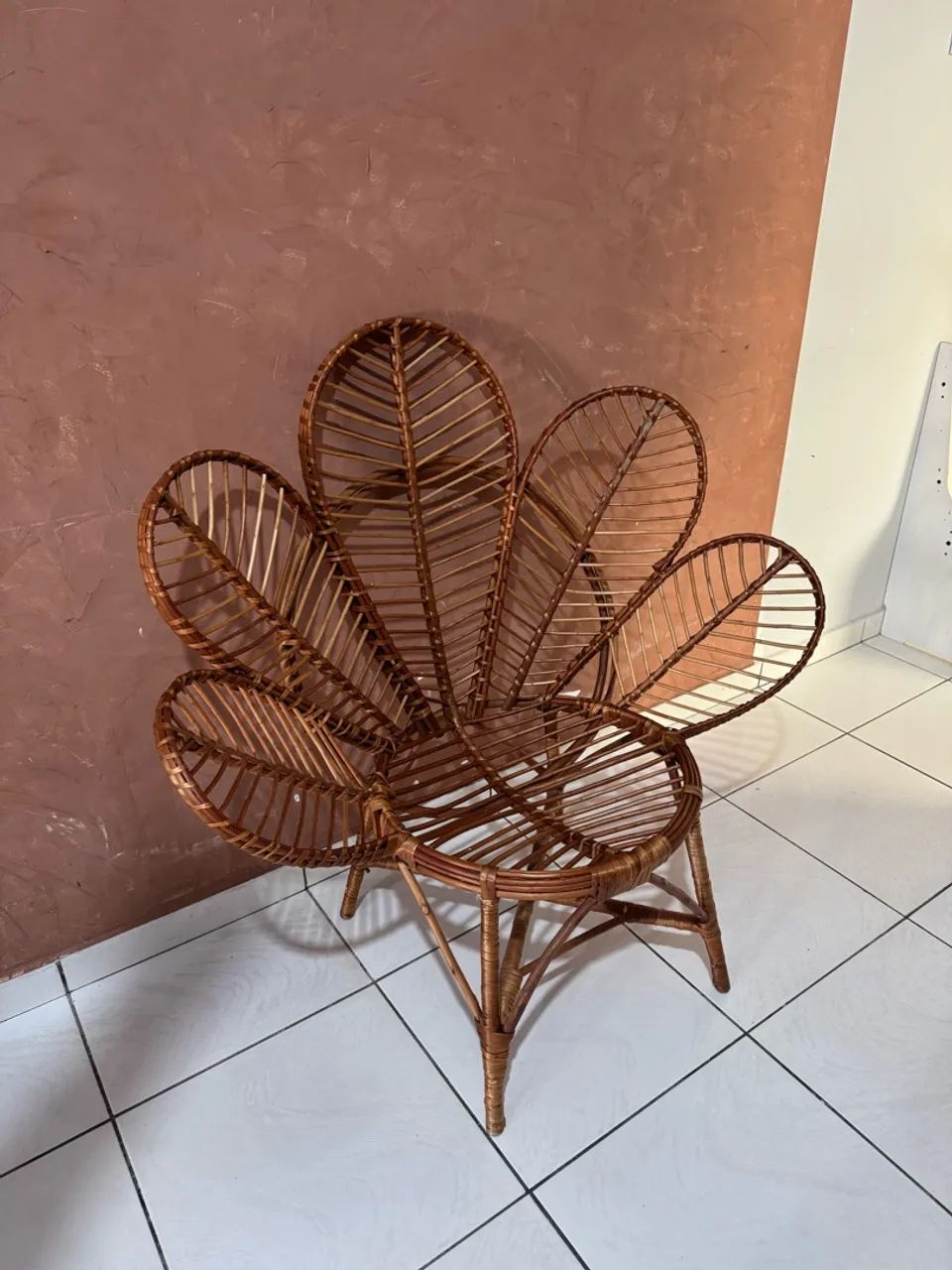 Cadeira de vime para decoração e fotografia 