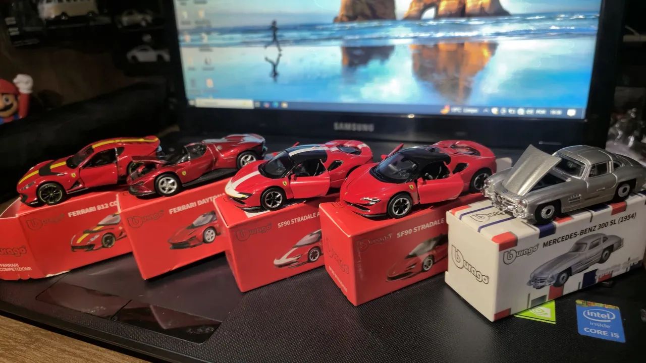 Ferraris Burago 1/64