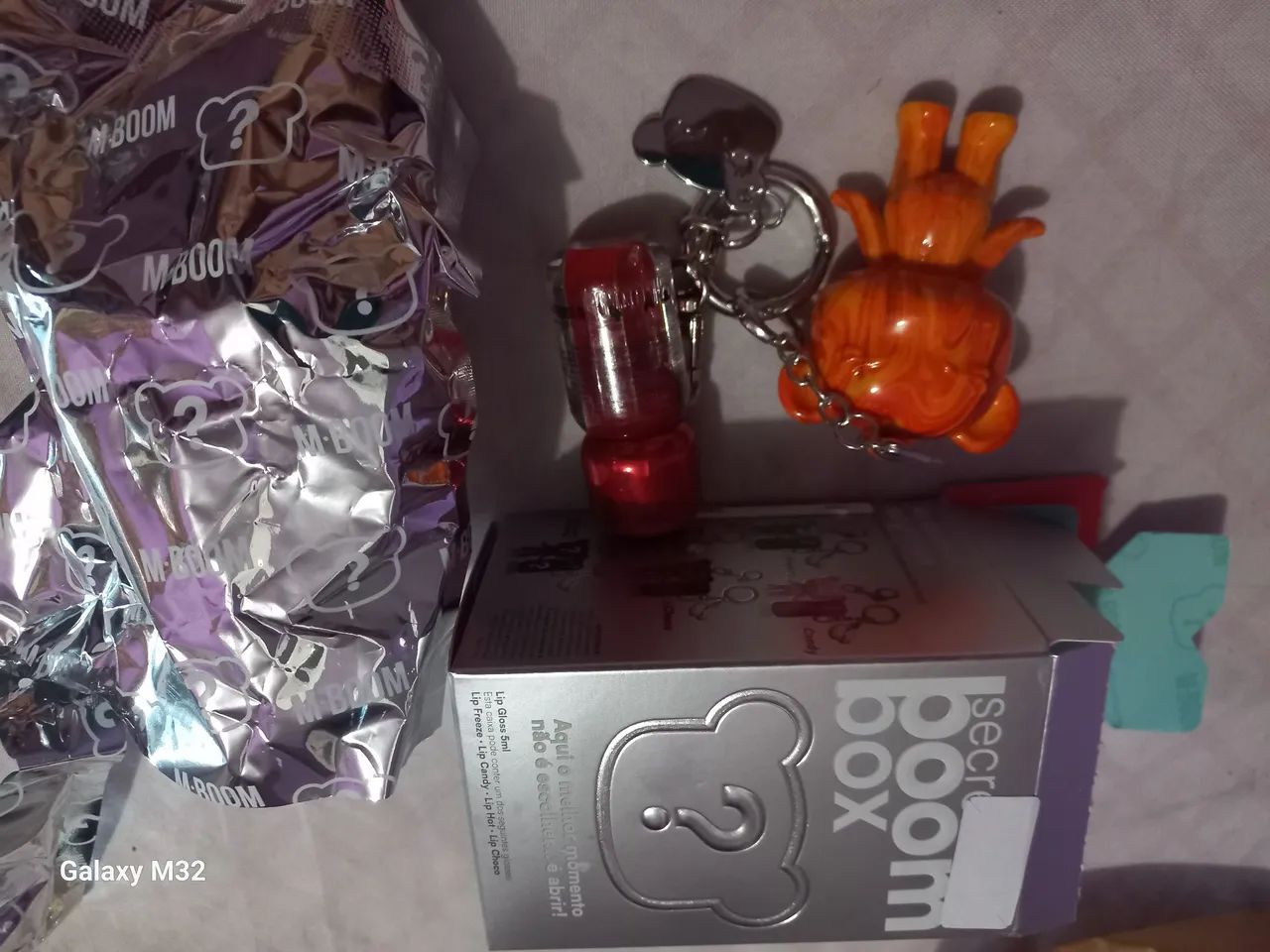 Secret boom box (LipHot) veio repetido  - Foto 4