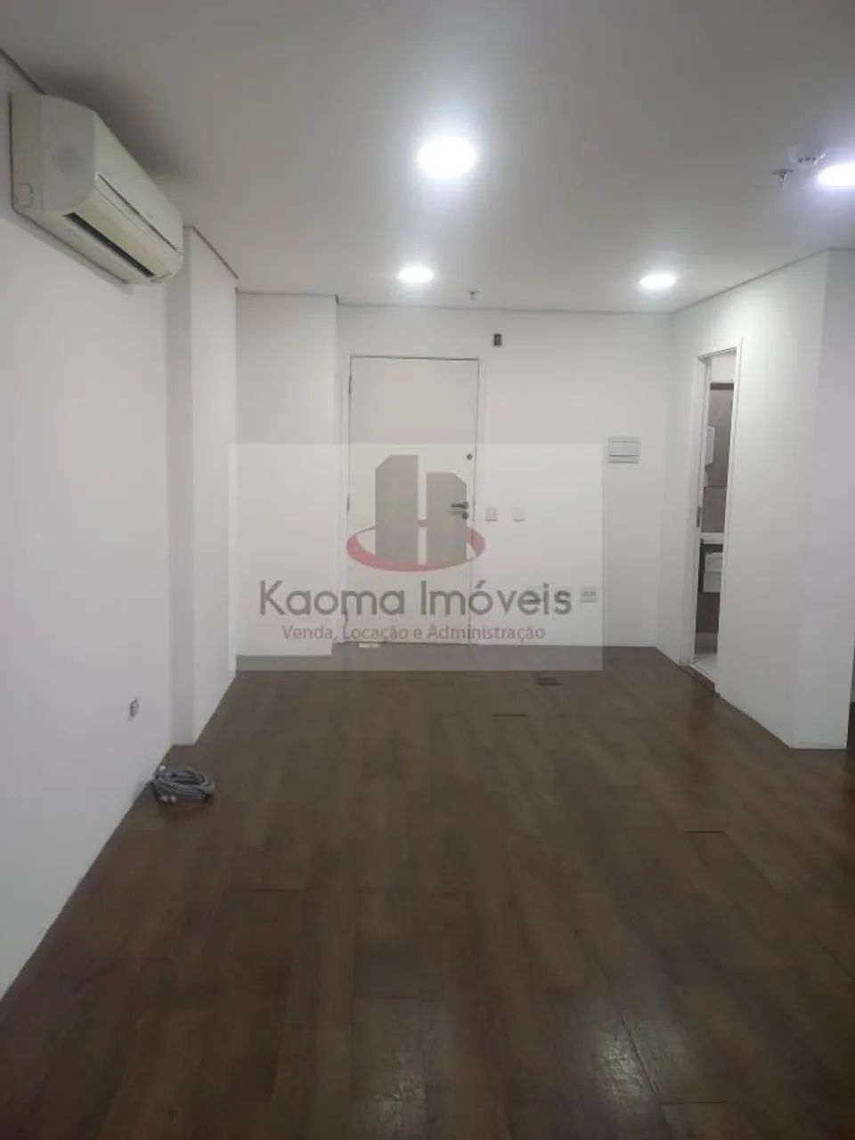 Sala Comercial para Venda, Vila Yara, 2 banheiros, 2 vagas - Foto 4