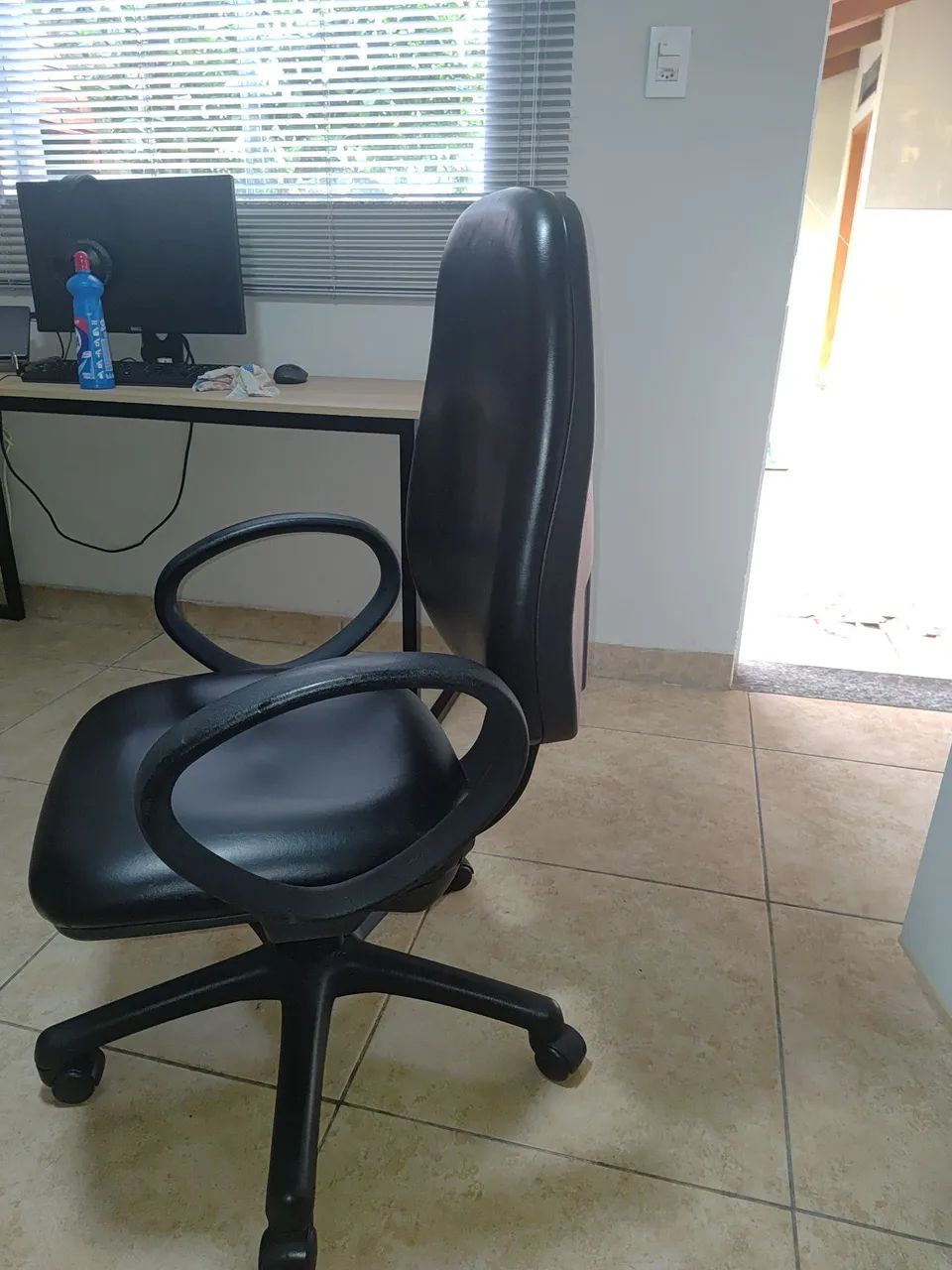 Cadeira escritório - Foto 2
