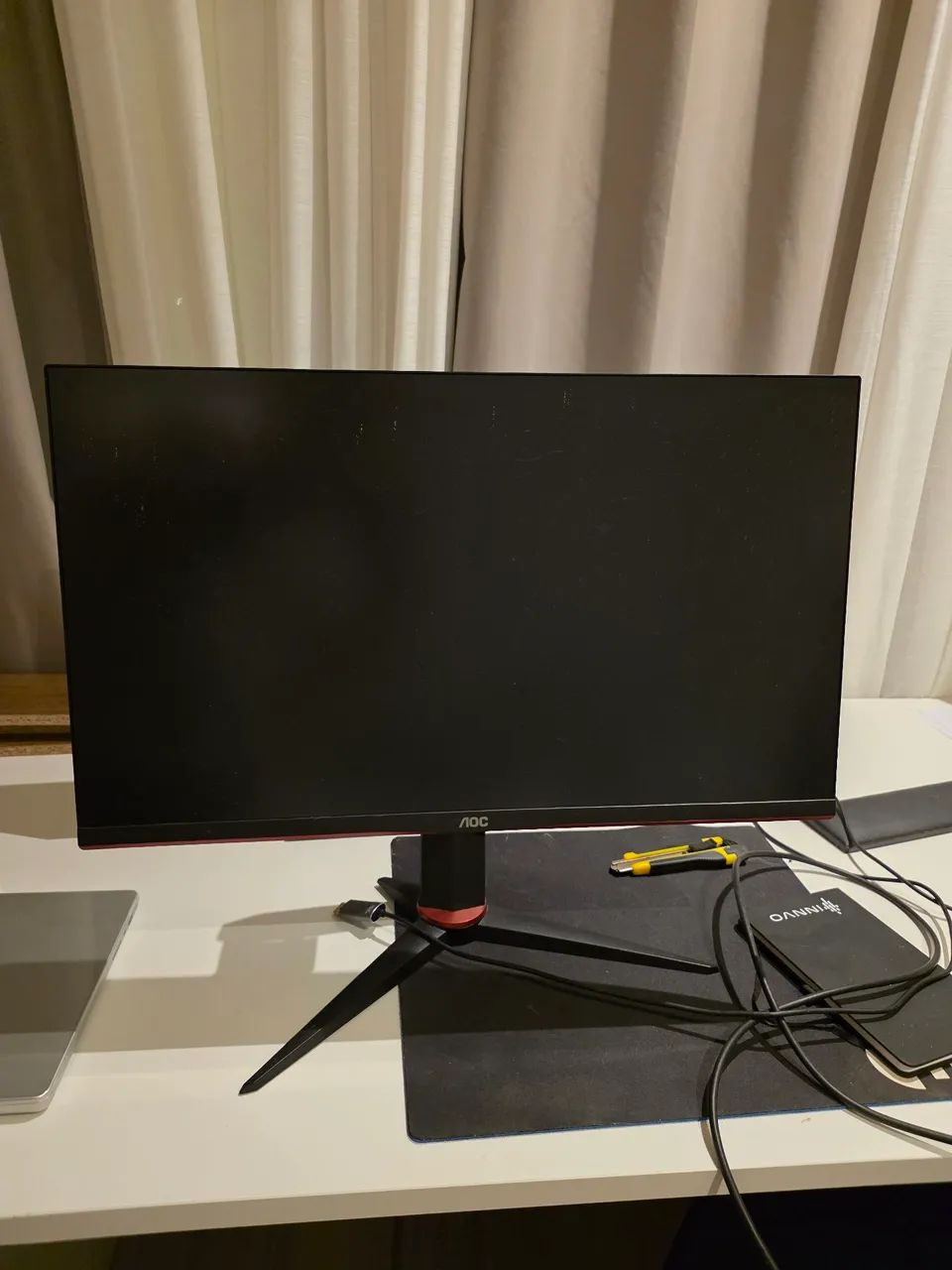 Monitor Gamer AOC Hero 27 Full HD, Wide, 144 Hz, 1ms, IPS