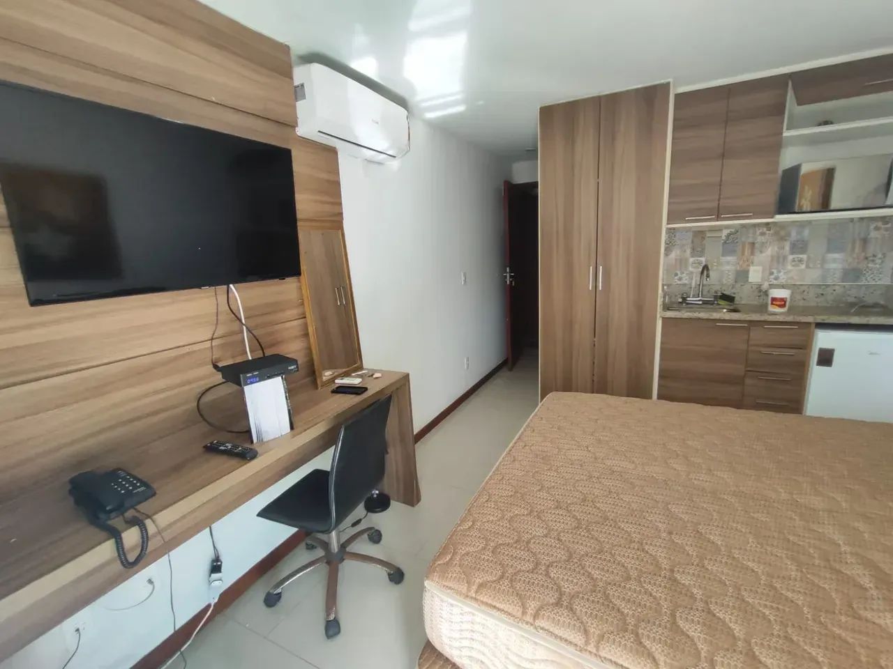 Flat mobiliado na orla da praia em Macae - Foto 3