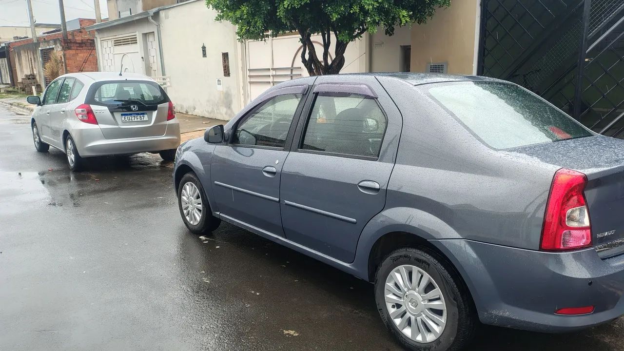 Renault Logan Expression Hi-flex 1.6 8V 4P 2012
