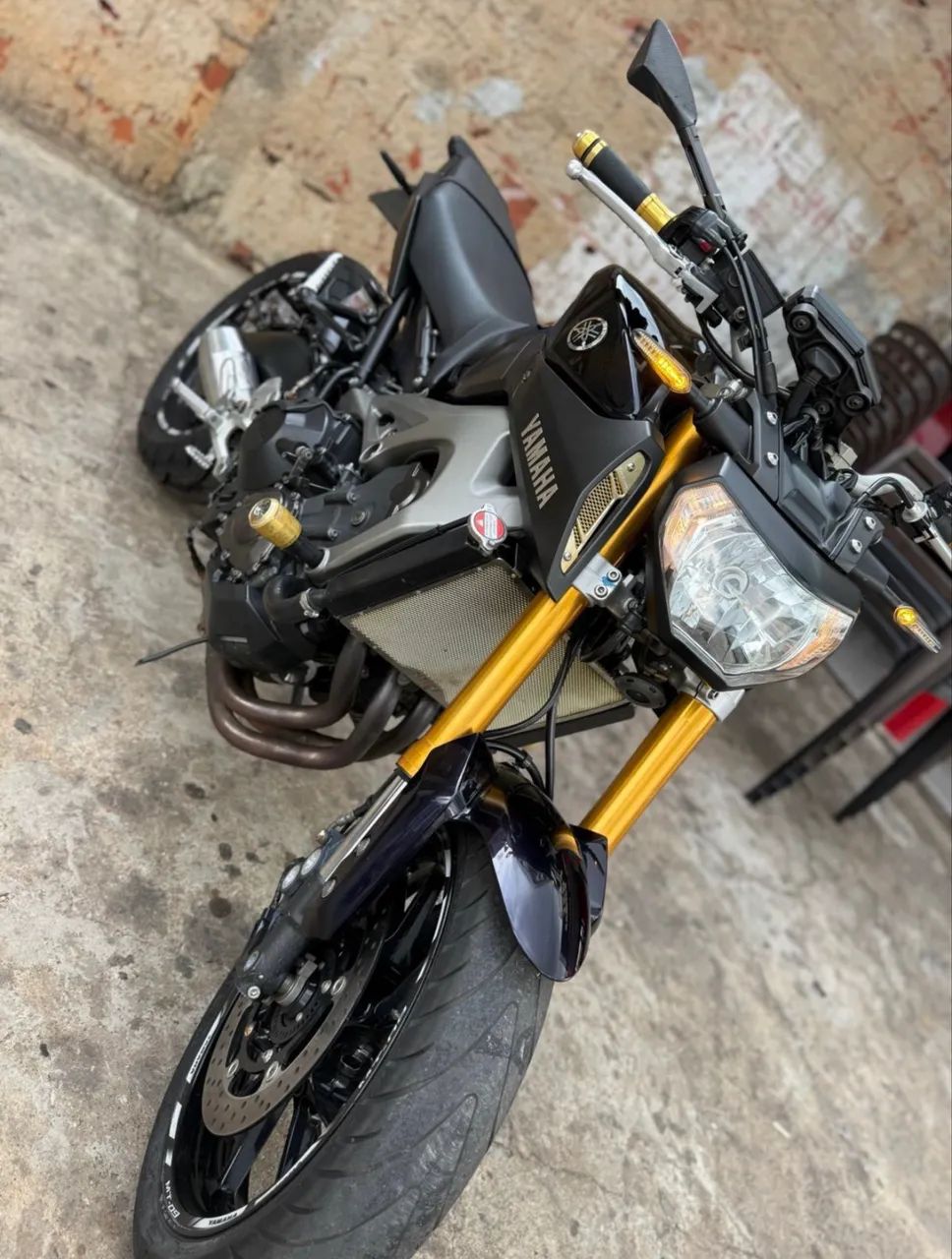 MT 09