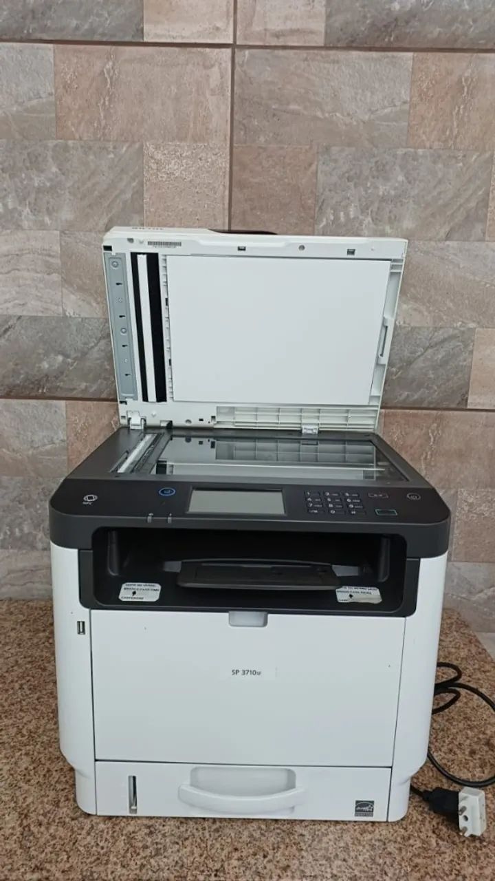 Maquina impressora e copiadora monocromatica a laser RICOH