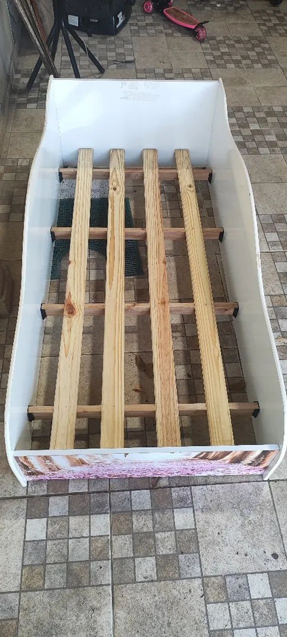 Cama carruagem infantil com colchão  - Foto 4