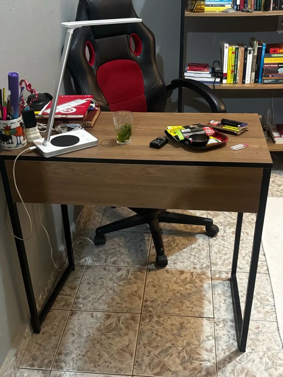 Mesa  de estudo  - Foto 5