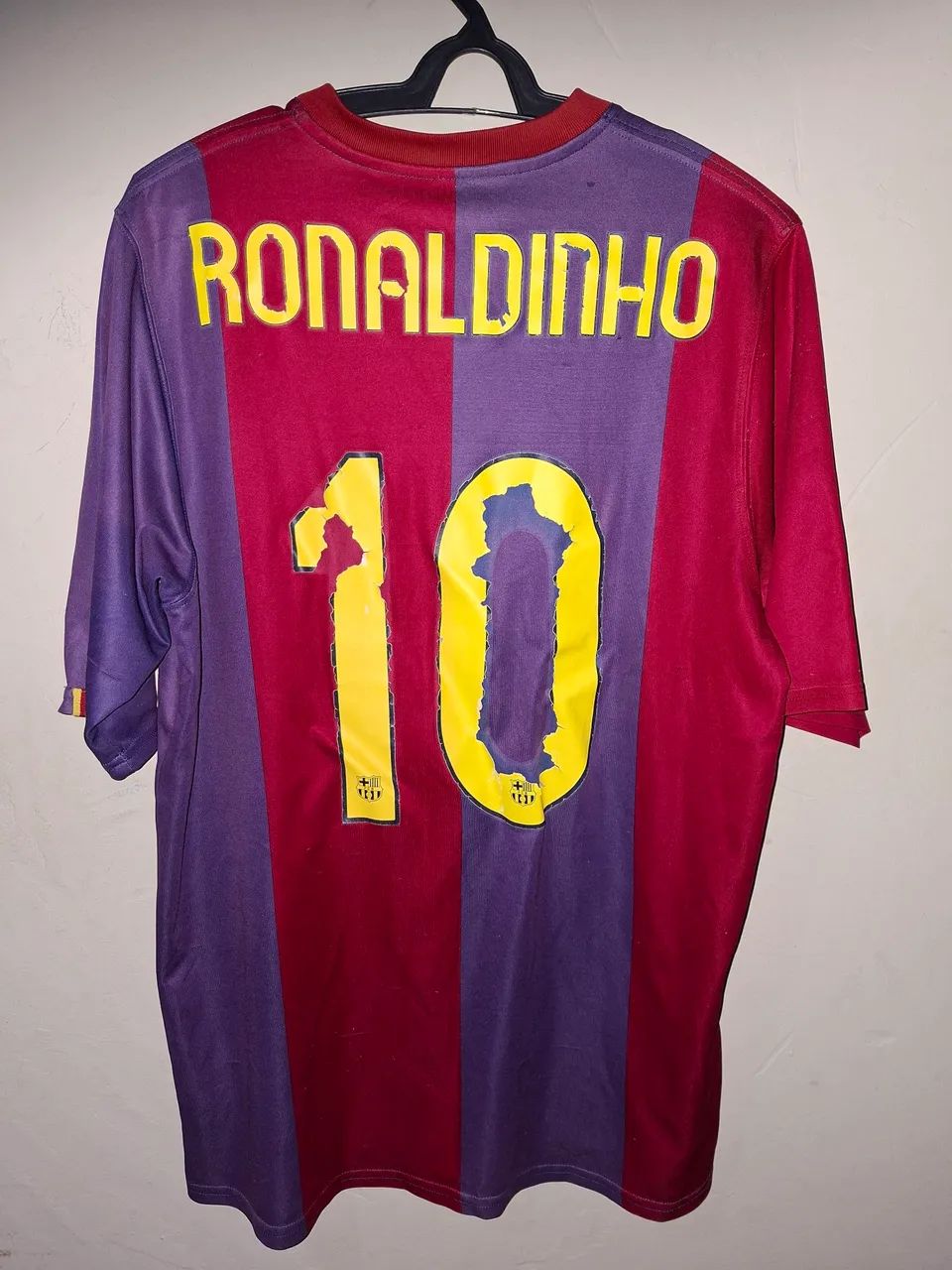 Camisa Barcelona nike Ronaldinho  - Foto 4