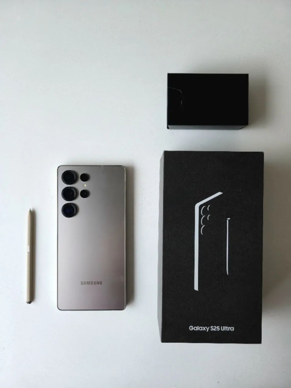 S25 ULTRA 256GB - DENTRO DA GARANTIA - COM ACESSÓRIOS - APENAS VENDA