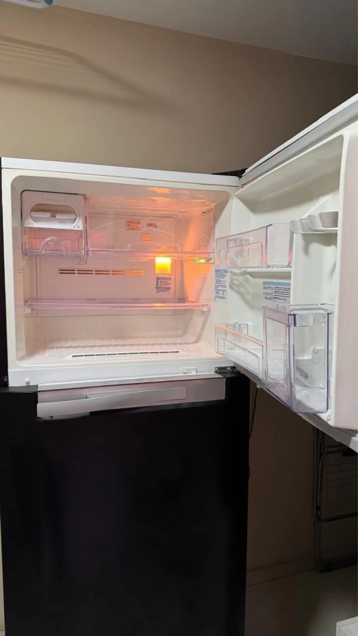 Geladeira Eletrolux 430L em bom estado  - Foto 4