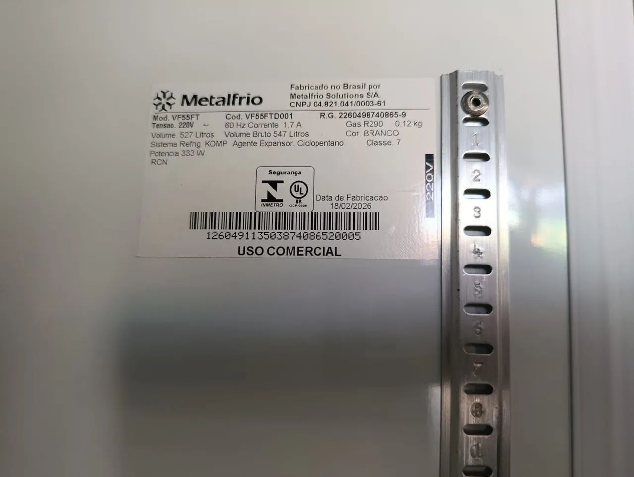 Freezer vertical porta com visor tripla Ação 547 litros