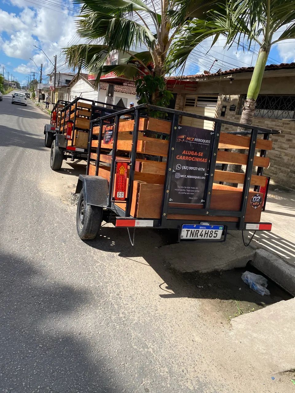 ALUGA-SE CARROCINHA 