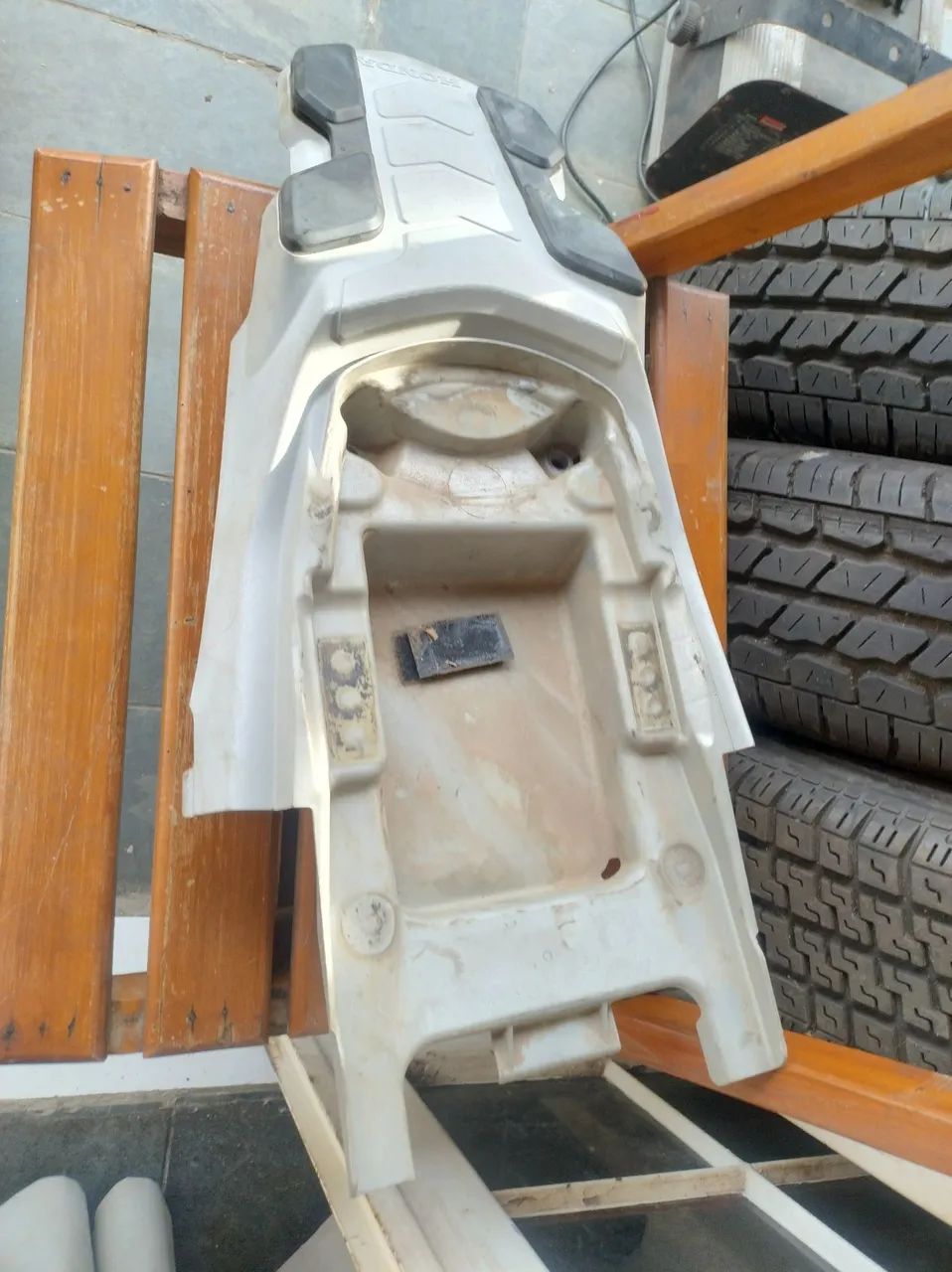 Carenagem rabeta traseira (bagageiro) da Honda Bros 160 - Foto 5