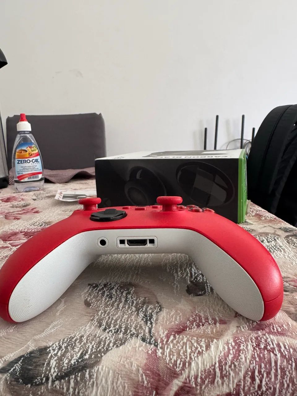 Controle Xbox Séries vermelho  - Foto 4
