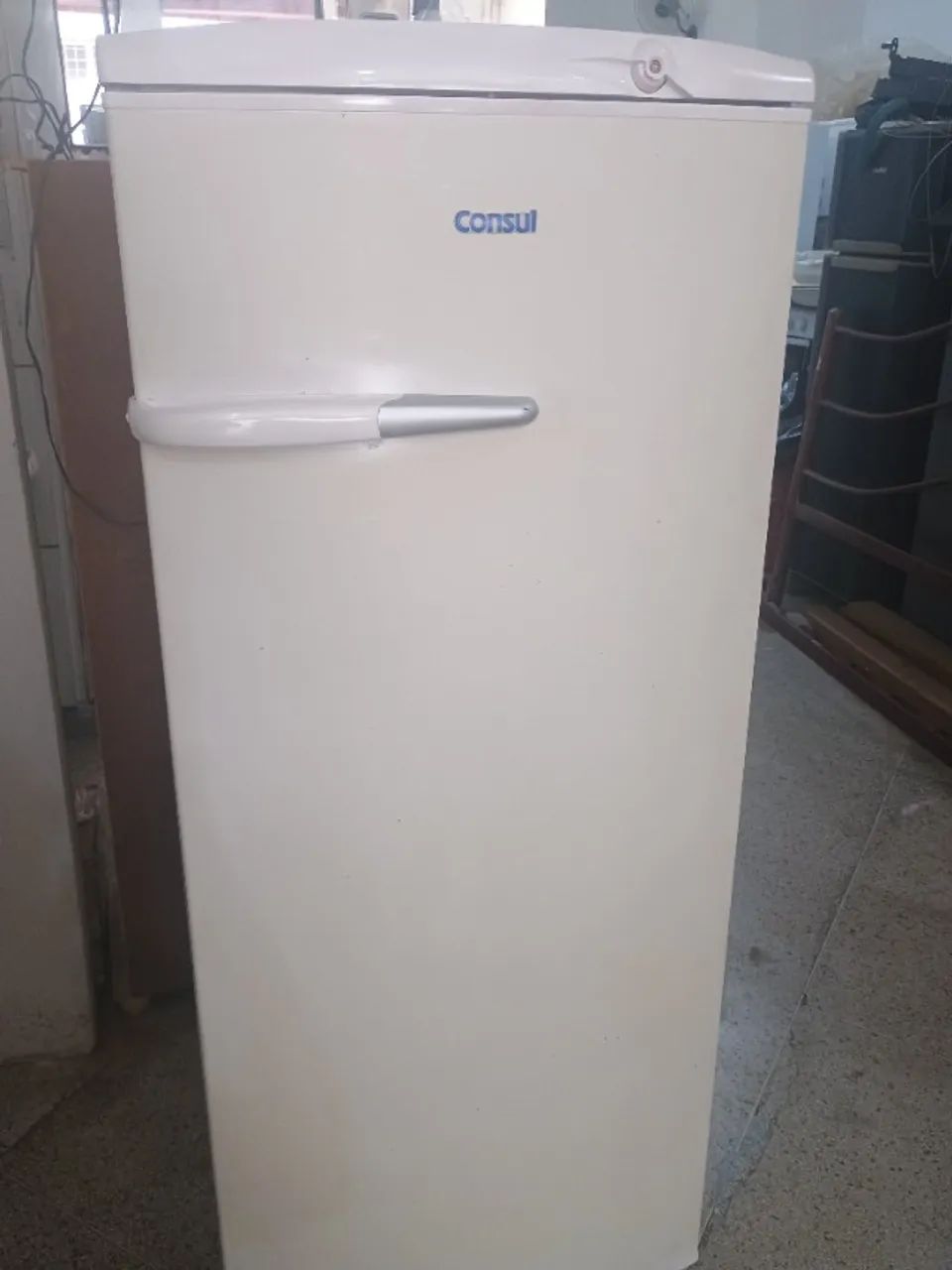 Geladeira ótima com garantia 