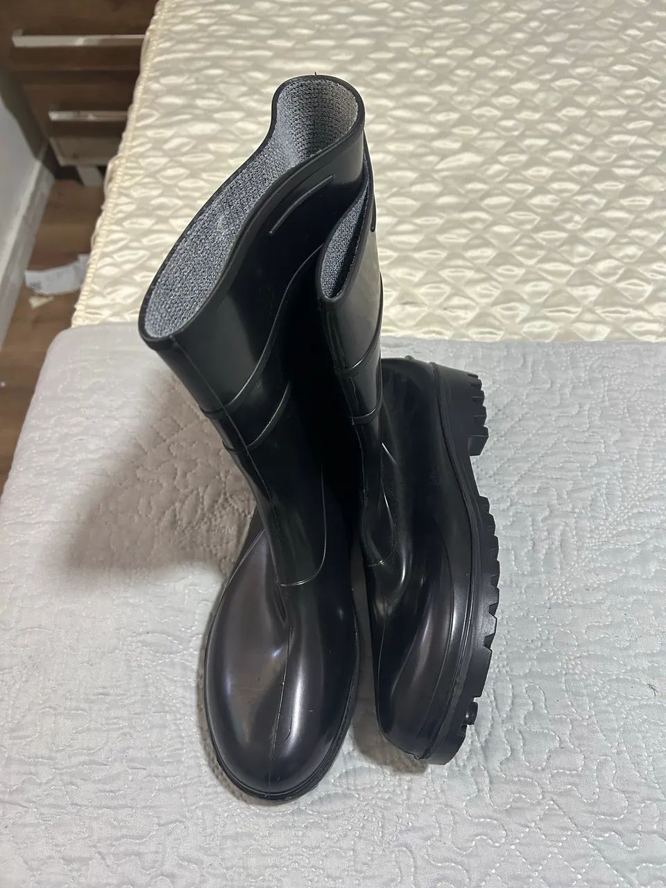 Bota borracha 42 - Foto 2