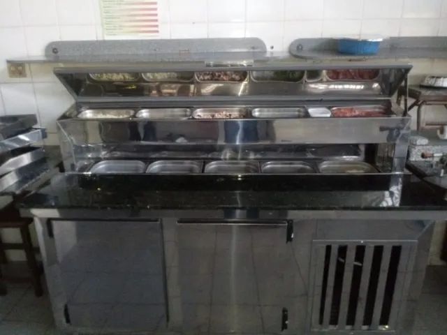 Balcão para pizzaria com freezer e condimentador,para o preparo de pizzas - Foto 4