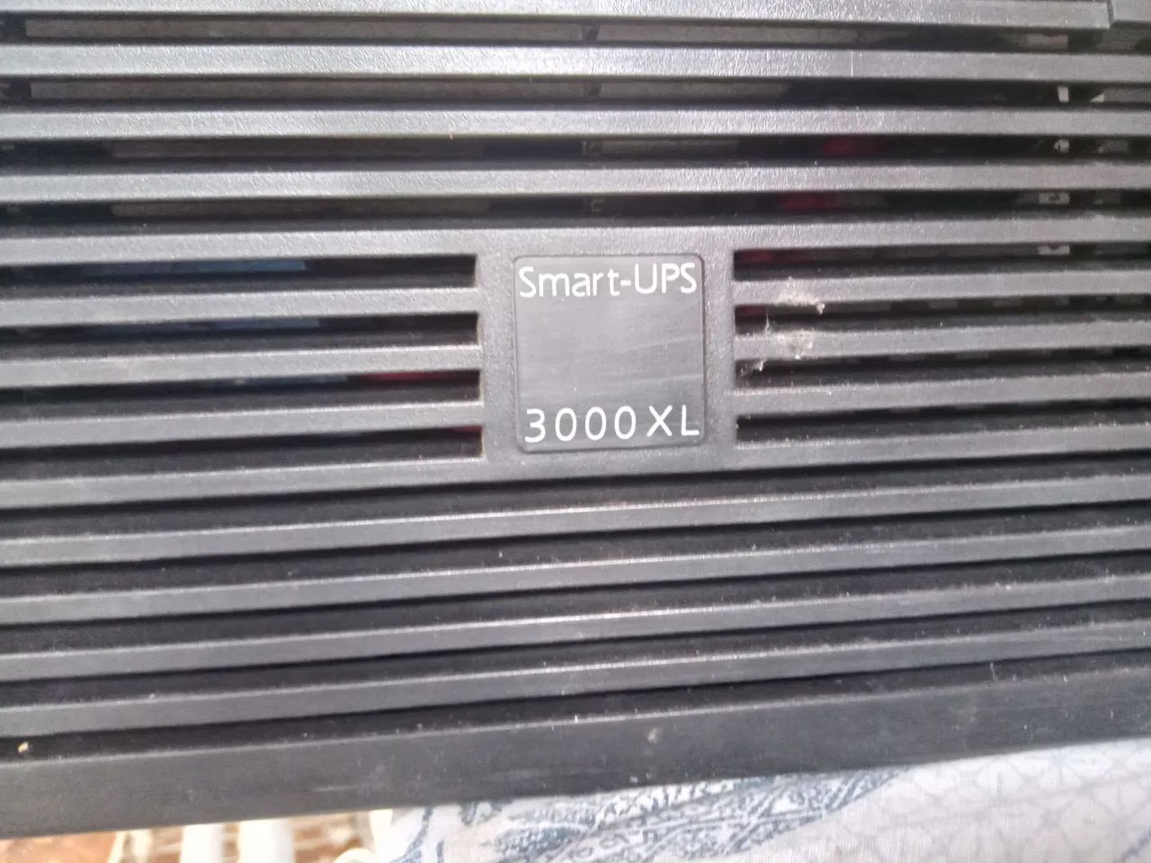 Ups  apc smsrt ups 3000XL sem baterias   - Foto 2