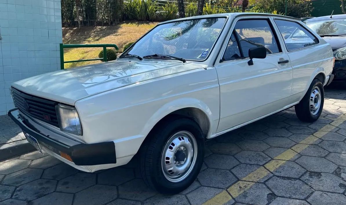 Volkswagen Gol Geração I BX 1.6 8V Álcool Mec. 2P 1983