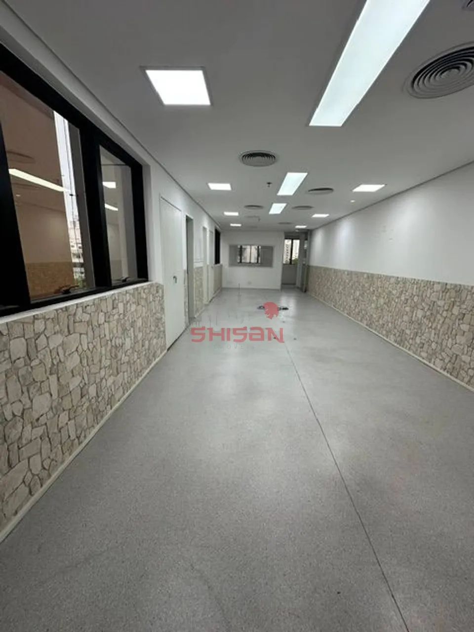 Sala Comercial no 6º andar de 180m² Ed. Albatroz
