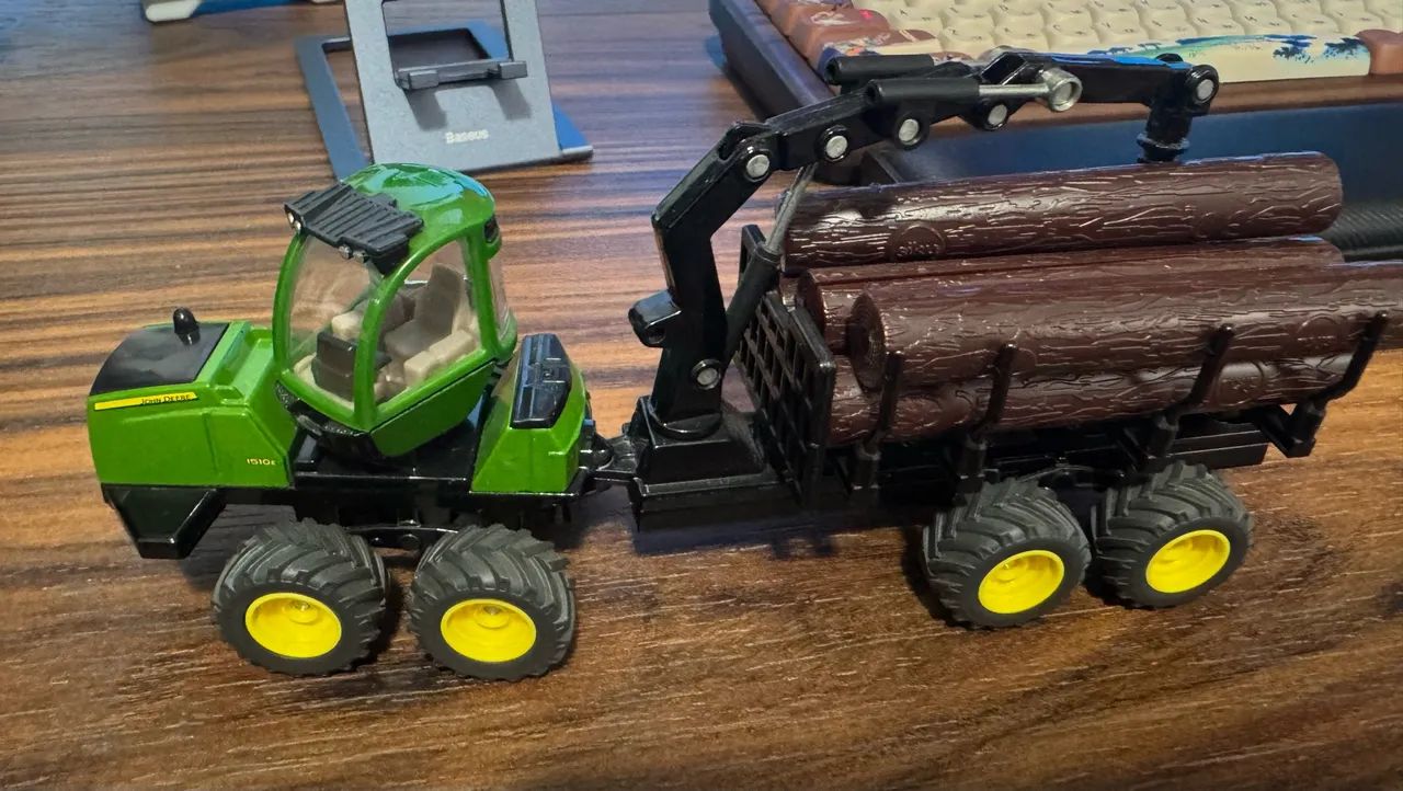 Miniatura John Deere Forwarder 1510e 1/64 - Foto 3