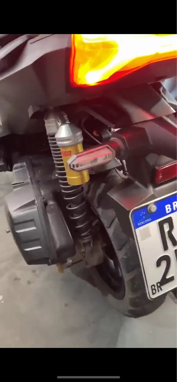 Honda adv 150  - Foto 4