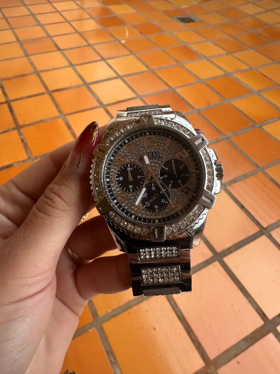 relógio Guess Frontier prateado 