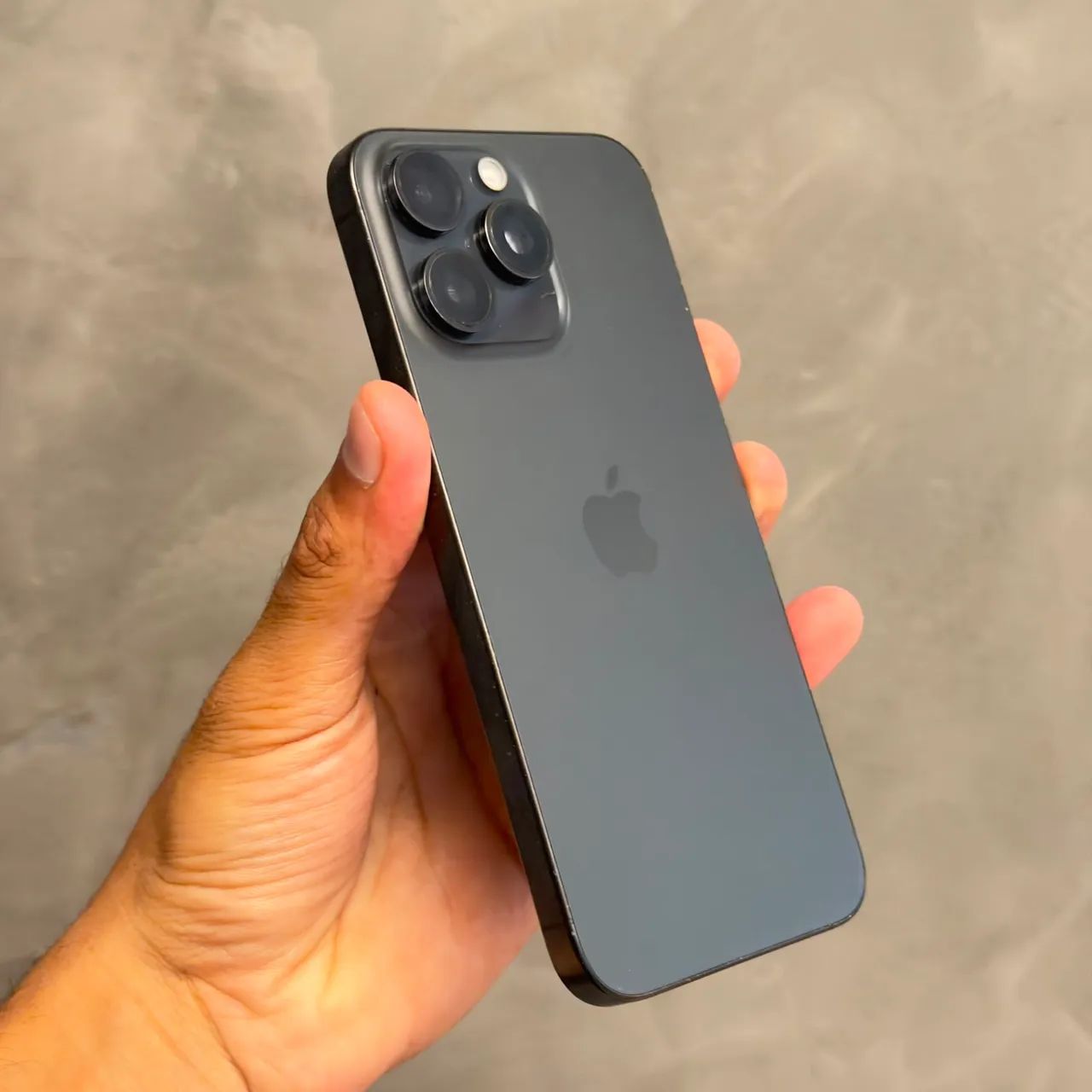 iPhone 15 Pro Max - Foto 4