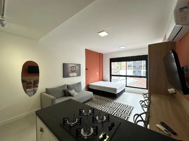 Apartamento studio mobiliado com 34m com vaga ao lado da UFSC e Vila Romana - Foto 5