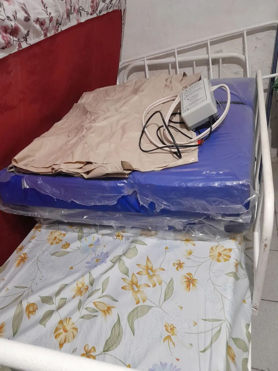 Cama hospitalar usada seme nova  - Foto 2