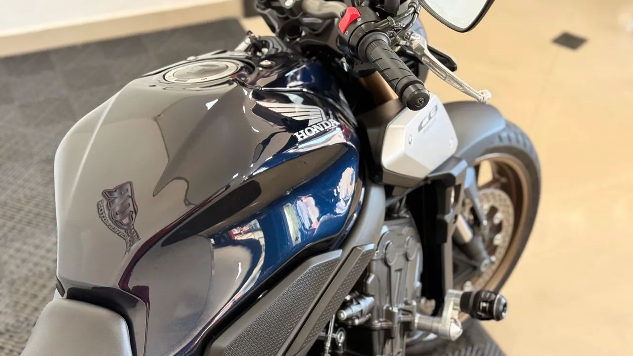 CB 650R - Foto 4