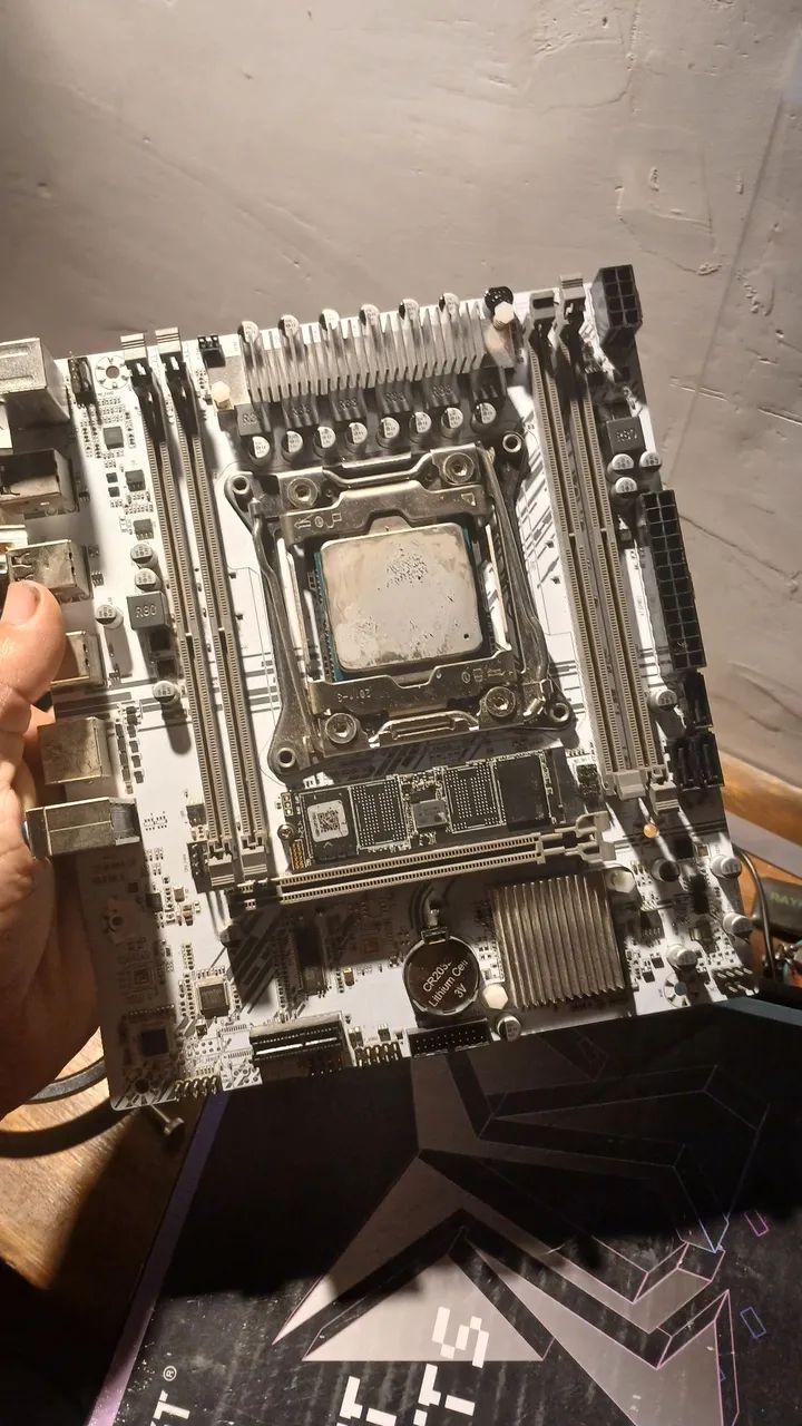 Placa mãe x99 pr9h branca (com processador ) - Foto 2
