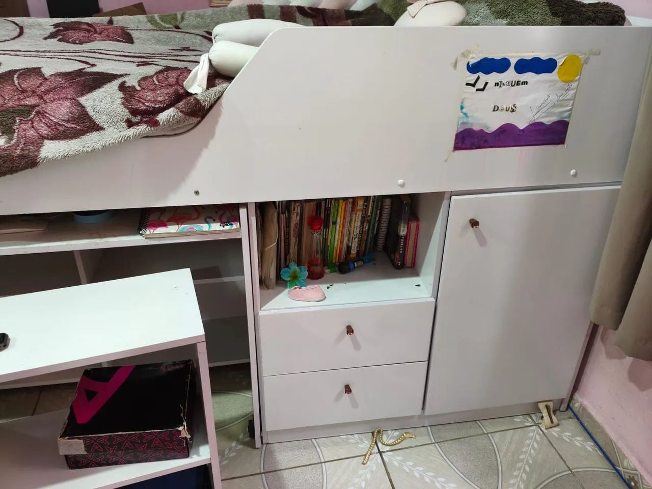 Vendo cama multifuncional com armário e escrivaninha  - Foto 2