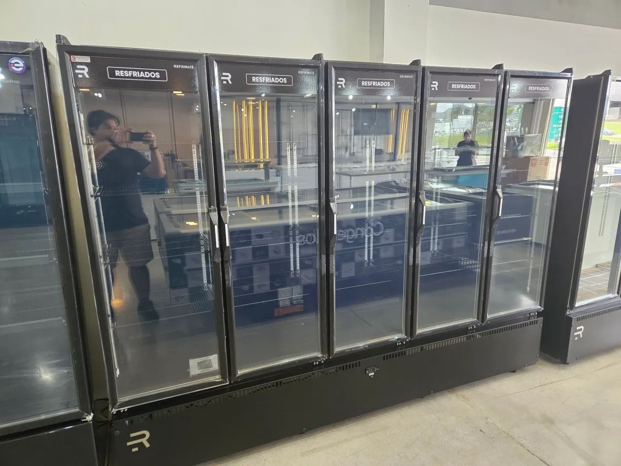 geladeira expositora 5 portas para frios e bebidas 