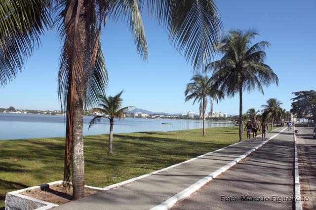 Terreno de esquina em área nobre de Araruama - Foto 13