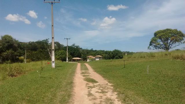 Terreno 338 m² em Condomínio, próximo Via Lagos á partir R$ 33.000,00