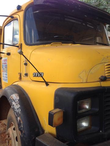 Vendo ou troco Mercedes 1113 - Foto 3