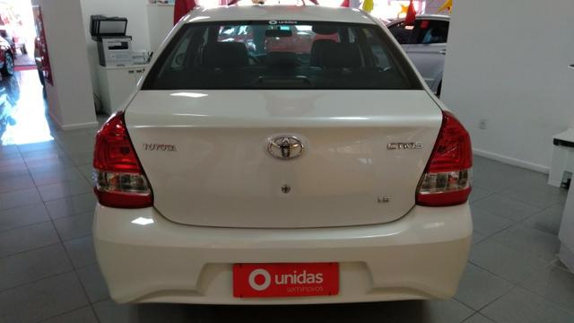 Toyota Etios Top - Foto 4