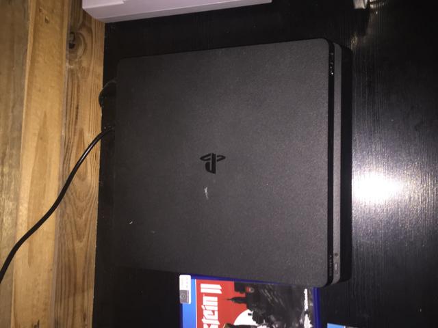 Ps4 slim