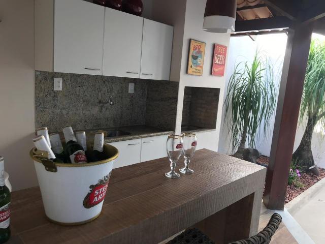 Maravilhosa casa com 5 suites e piscina no Itaigara ! totalmente mobiliada - Foto 17