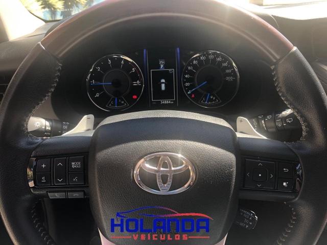 TOYOTA HILUX SW4 2017/2018 2.8 SRX 4X4 7 LUGARES 16V TURBO INTERCOOLER DIESEL 4P AUTOMÁTI - Foto 6