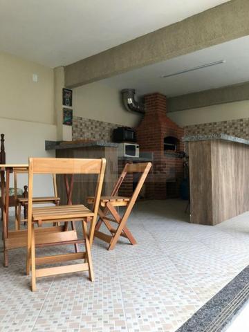 Casa com Ampla Área Sobre Dois Lotes (Esquina) - Foto 4