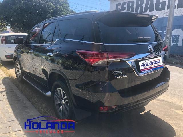 TOYOTA HILUX SW4 2017/2018 2.8 SRX 4X4 7 LUGARES 16V TURBO INTERCOOLER DIESEL 4P AUTOMÁTI - Foto 5