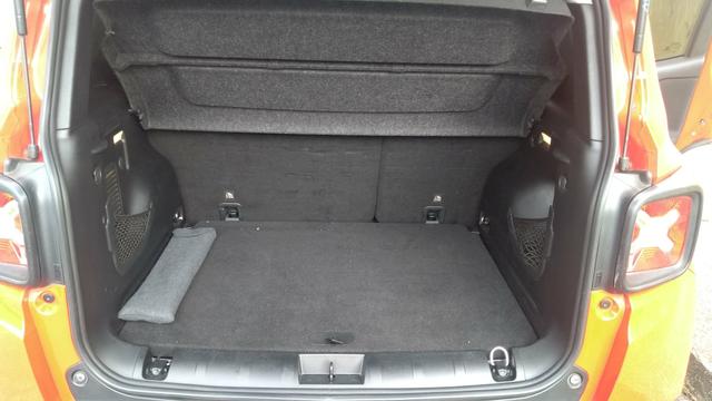 Renegade 1.8 Automático Jeep único dono 15/16 apenas 33mil km rodados - Foto 8